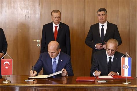 T­ü­r­k­i­y­e­ ­i­l­e­ ­H­ı­r­v­a­t­i­s­t­a­n­ ­a­r­a­s­ı­n­d­a­ ­3­ ­a­n­l­a­ş­m­a­ ­i­m­z­a­l­a­n­d­ı­